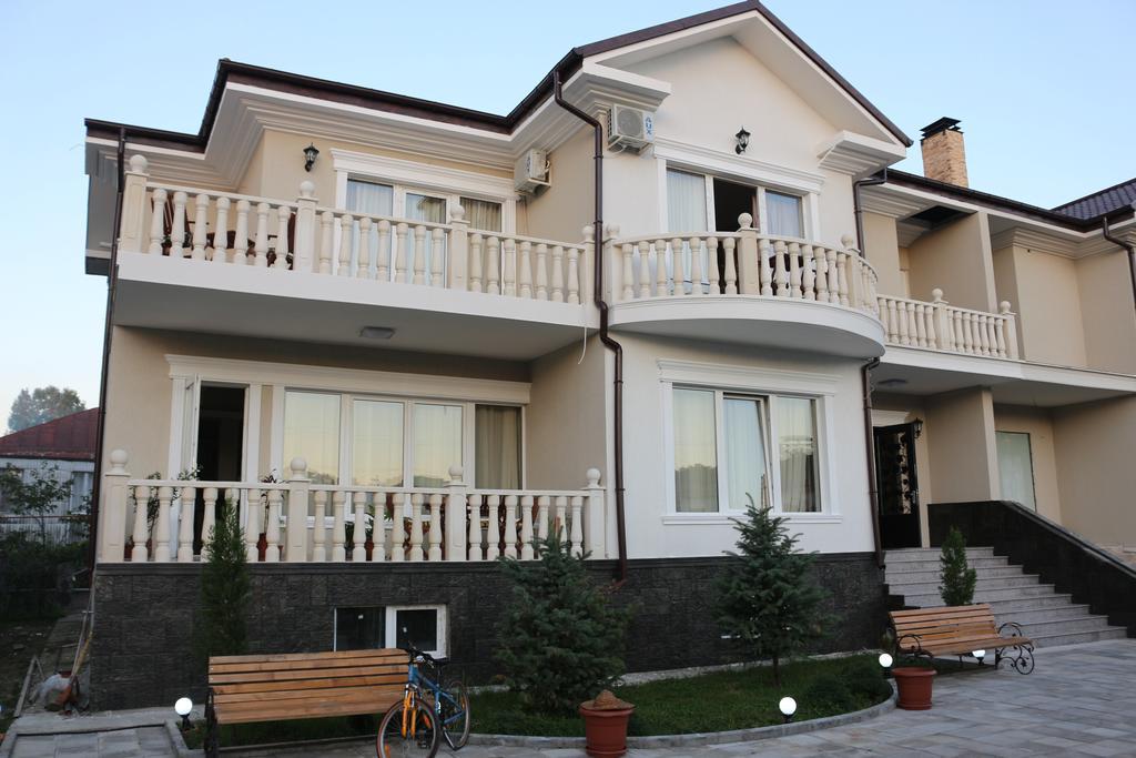Guest House Sofia Kobuleti Eksteriør billede